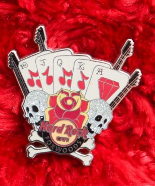 Hard Rock Cafe Pin Foxwoods Skull Playing Card Poker Hat Lapel Logo Rose