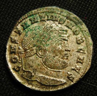 Follis Constantius I Cæsar Rv Sacra Monet Avgg 8.  81 Gram 26 - 7mm Ticinum Ad 300 - 3