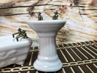 Dollhouse Miniature Porcelain Bathroom Set Victorian Footed Bath Tub Toilet Sink 2