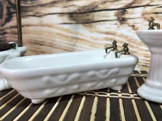 Dollhouse Miniature Porcelain Bathroom Set Victorian Footed Bath Tub Toilet Sink 3