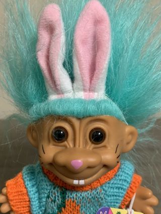 RUSS EASTER CARROT SWEATER WACKY WABBIT TROLL DOLL WITH SHOES AND EARS RARE 2