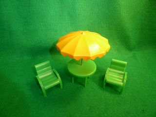 Vintage Marx Plastic Dollhouse - Patio Set - Umbrella,  Table & Chairs