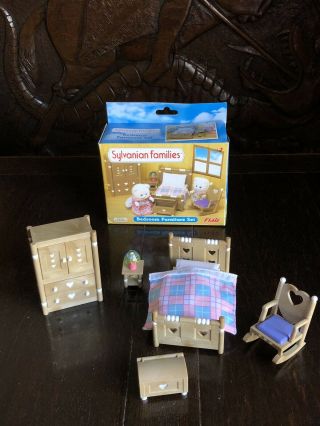 Sylvanian Families Bedroom Furniture Set Boxed & Complete Rustic Country Rare 2