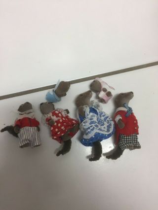 1985 Epoch Ltd Sylvanian Families Otters With Twins