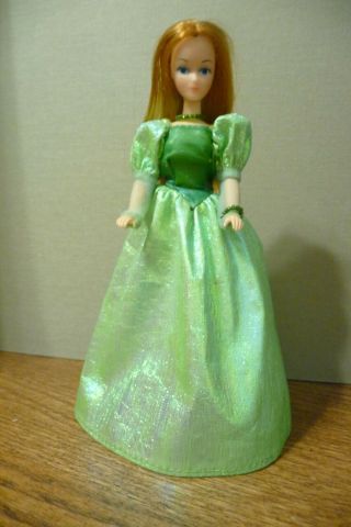 1/12 Dollhouse Miniature 1970 Topper Toys Dawn Knock Off Doll Green Ball Gown