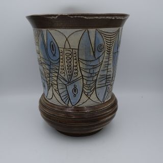 A Vintage Mid Century Modern Studio Pottery Vase.  Aaron Bohrod.  Fc Ball.  Sgrafitto