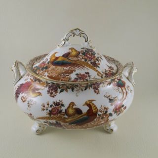 Olde Avesbury By Royal Crown Derby Round Covered Vegetable Dish Lidded A73