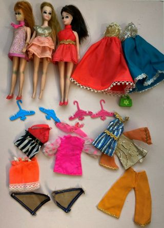 Vintage 1970 Topper Dawn 3 Dolls With Outfits