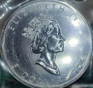 1993 Canada $5 Silver Maple Leaf 1oz, .  9999 Fine Silver Gem Brilliant