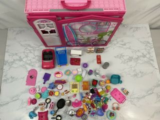 Barbie 2009 Mattel Glam Vacation Beach House Fold Out Travel 110,  Accessories 3