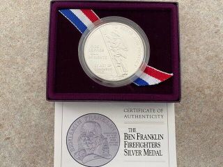 1992 Benjamin Franklin Fire Fighters Unc Silver Medal 1oz.  999