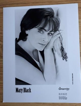 Mary Black,  Irish Folk Singer,  Publicity/promo B&w Photo 10 By 8 Inches Ephemera