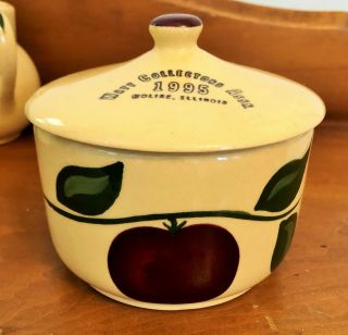 Watt Pottery Collectors Assn 1995 Moline Illinois Apple Grease Jar