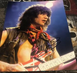 Eddie Van Halen Signed Photo 8x10 Color Rock Music Autograph In Classic Outfit