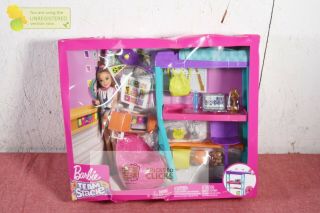 Mattel - Barbie Team Stacie Room Playset