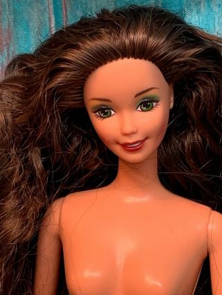 Vintage Barbie Doll Long Brown Hair Green Eyes Blushed Cheeks Gold Ring Nude