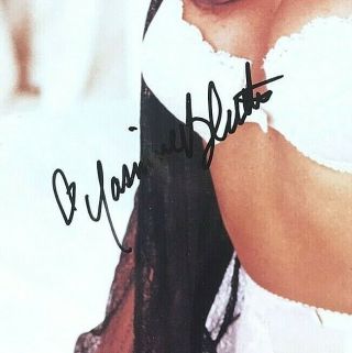 YASMINE BLEETH Signed Autographed 8 x 10 Photo BAYWATCH - ONE LIFE TO LIVE 2