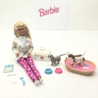 Vintage Barbie Pet Doctor Vet With Realistic Sounds Cat Dog Wiggle Waggle 1996