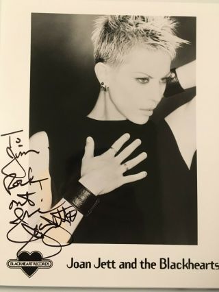 Joan Jett Autographed 8x10 B&w Photo