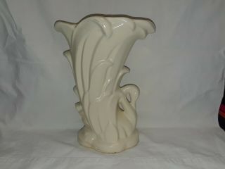 Vintage 1940s Mccoy Art Pottery Matte White 9 " Swan Vase J35