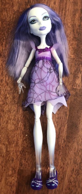 Monster High Doll Spectra Vondergeist Purple Hair Dot Dead Gorgeous Clear Hands