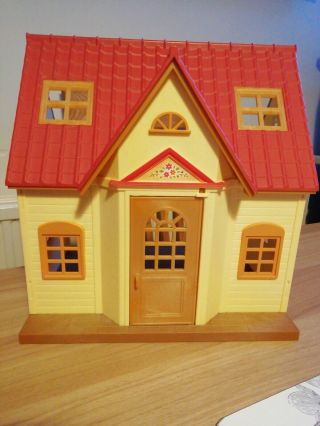 Sylvanian Families Calico Critters Cosy Cottage Starter House Home