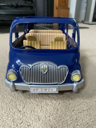 Sylvanian Families Vehicle 4699 Bluebell Seven Seater 2
