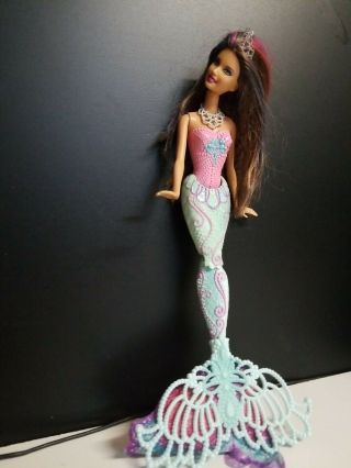 2012 Mattel Barbie Color Magic Mermaid Teresa Doll Necklace Crown Fabric Tail 15