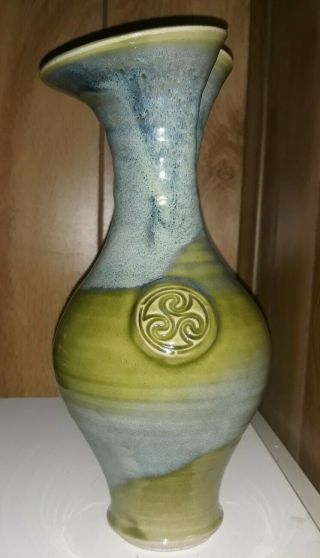 10 " Signed Colm De Ris Blue Green Irish Pottery Clover Vase Fantastic Piece