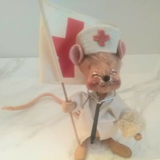 Vintage Annalee Mobilitee Doll 91 Nurse Mouse W /red Cross Flag