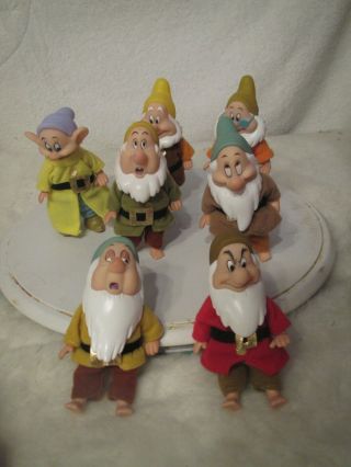 Set Of 7 Disney Simba Snow White Seven Dwarfs 4.  5 " Doll Figures Barefoot