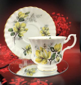Royal Albert Teacup & Saucer Yellow Floral Vintage Bone China Uk Tea Cup