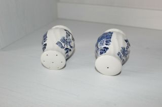 Churchill China Royal Wessex Blue Willow Salt and Pepper Set 3