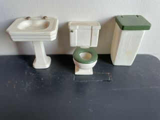 Antique Vtg Strombecker Dollhouse Bathroom Set - Sink,  Toilet,  Hamper