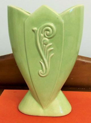 Pretty Vintage Art Deco Design Green Pottery Vase