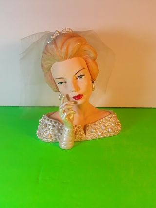 Cameo Girls Lady Head Vase Blythe 1960,  “royal Wedding” Lv - 039 2001 Edition