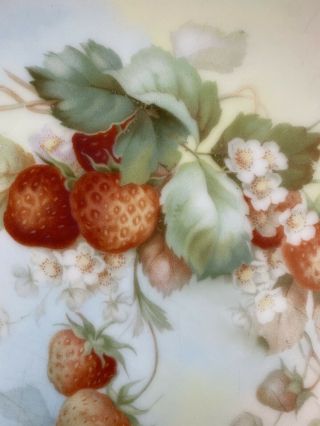 Vintage Thomas Sevres Bavaria Hand - painted Strawberries Decorative Plate 8.  5 