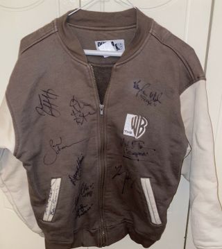 One Tree Hill Signed Wb Jacket - 2006 Charity James Lafferty Dannel Ackles Oth