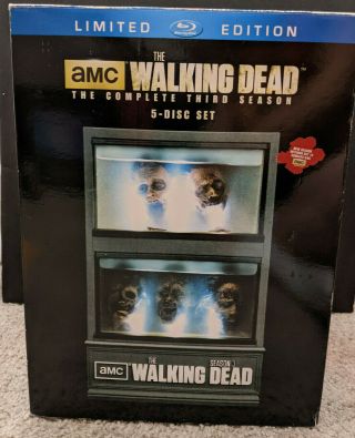 The Walking Dead Season 3 Limited Edition Blu - Ray Zombie Head Fish Tank