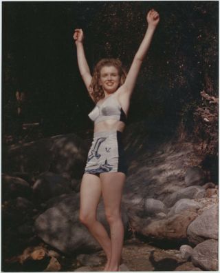 Marilyn Monroe Swimsuit Colored Photoshoot