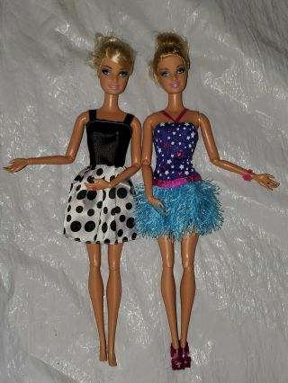 Barbie (set Of 2 Dolls) Articulated Joints 2009 Mattel