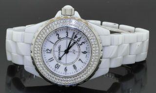 Chanel J12 White Ceramic 2.  0ctw Vs1/f Diamond Quartz Ladies Watch W/ Pouch & Box