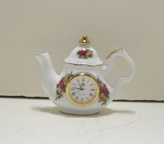 Royal Albert Old Country Roses Mini Teapot Clock 1962