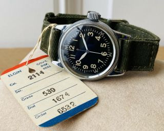 Nos 1945 Wwii Elgin A - 11 539 Hacking Military Watch Paratrooper Strap All Orig
