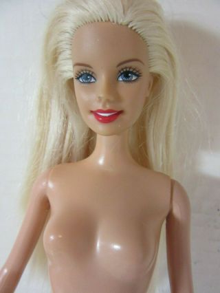 Mattel Barbie White Blond Belly Button Body - Kx