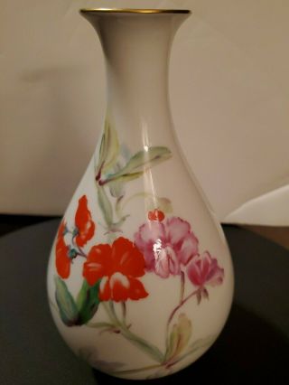 Noritake Bone China Nippon Toki Kaisha Vase With Flowers,  Signed 7 "