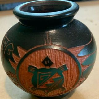 Mitchell Blackhorse Dineh Incised Turtle Decorated Pottery Vase