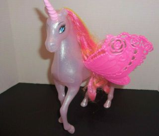 Barbie Princess Pegasus Unicorn Wings Clear Glitter Horse Pink Orange 2014