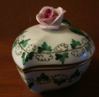 Vtg.  Herend Persil Parsley Hand Painted Rose Finial Trinket Box Hungary