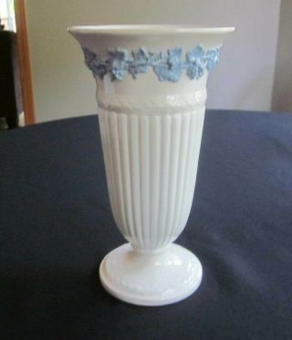 Vintage Wedgewood Etruria & Barlaston Queensware Lavender On Cream Vase